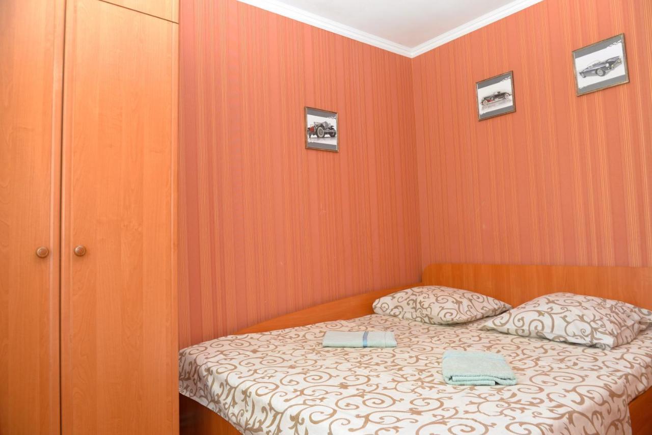 Domik Na Fontane Hotel Odessza Kültér fotó