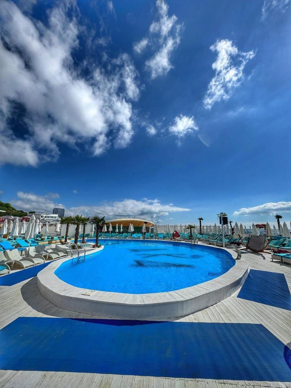 Domik Na Fontane Hotel Odessza Kültér fotó