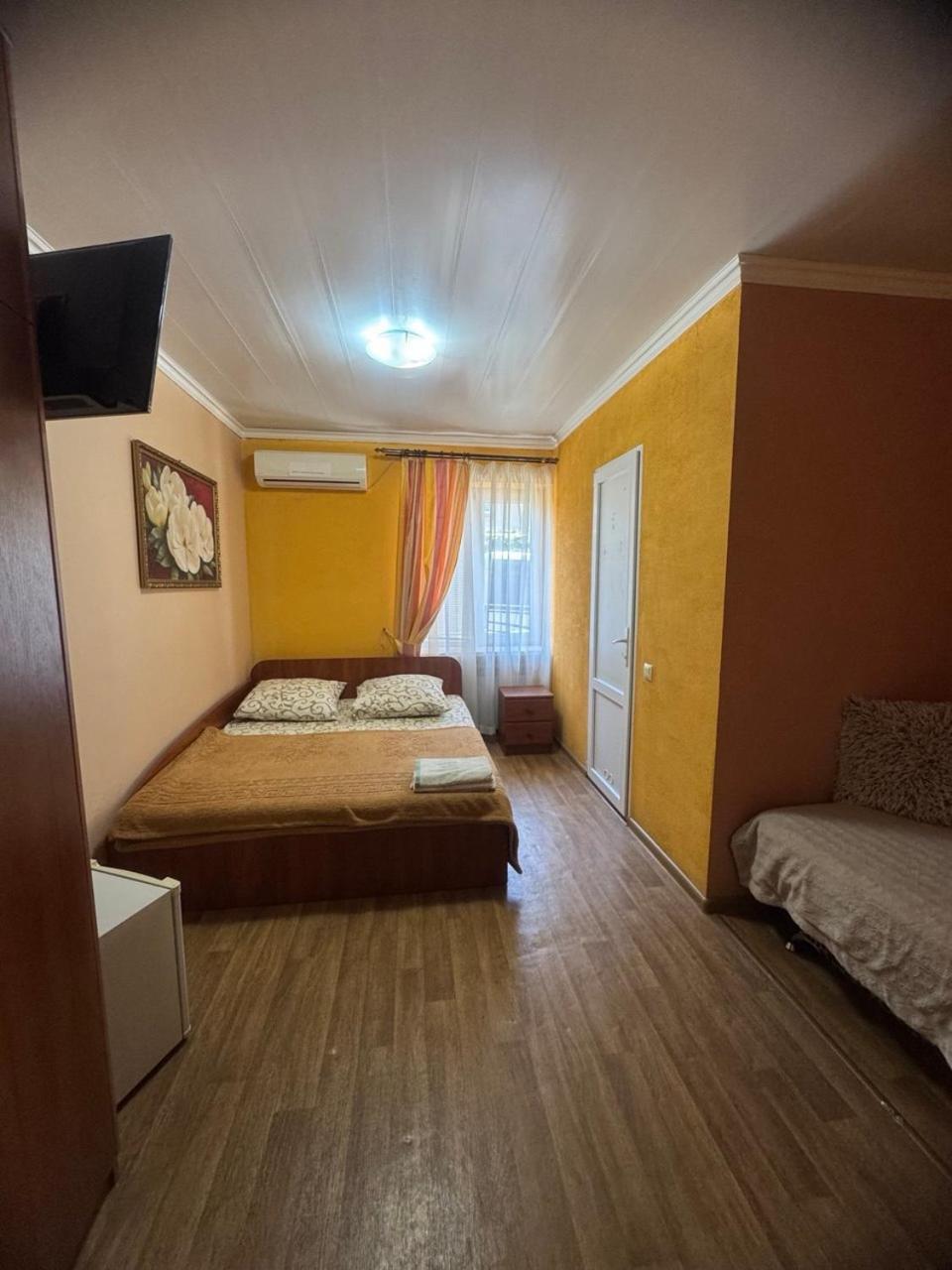 Domik Na Fontane Hotel Odessza Kültér fotó
